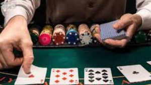 Xào bài mang đến chiến thắng khủng khi đánh tiến lên